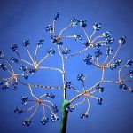 Blaue Perlendekoration für Blumenstrauß